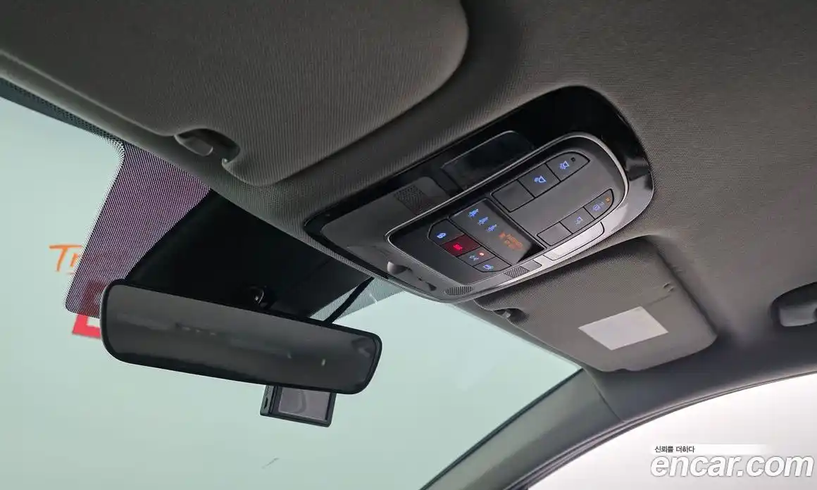 Hyundai Santa Fe 2023 1.6 Автомат в Москве № 267388, фото 2