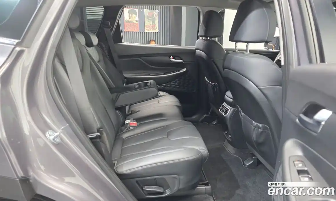 Hyundai Santa Fe 2023 1.6 Автомат в Москве № 267388, фото 8