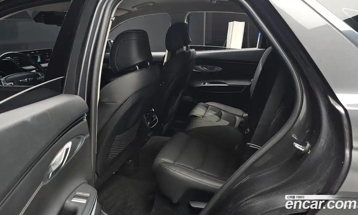 Genesis GV70 2021 2.5 Автомат в Москве № 26988, фото 18