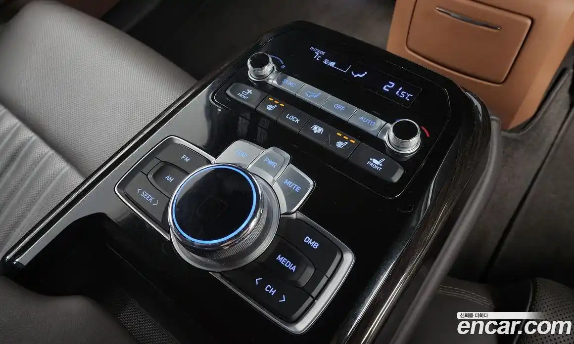 Genesis G90 2019 3.8 Автомат в Москве № 27141, фото 19