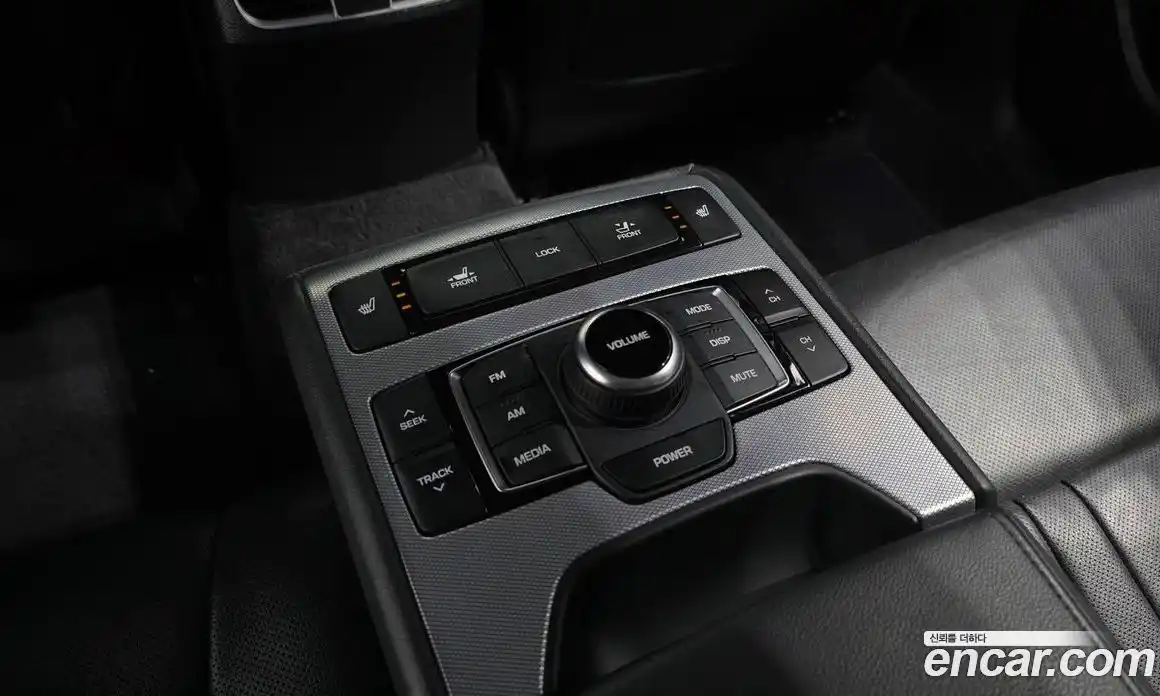 Genesis G80 2018 3.3 Автомат в Москве № 27598, фото 19