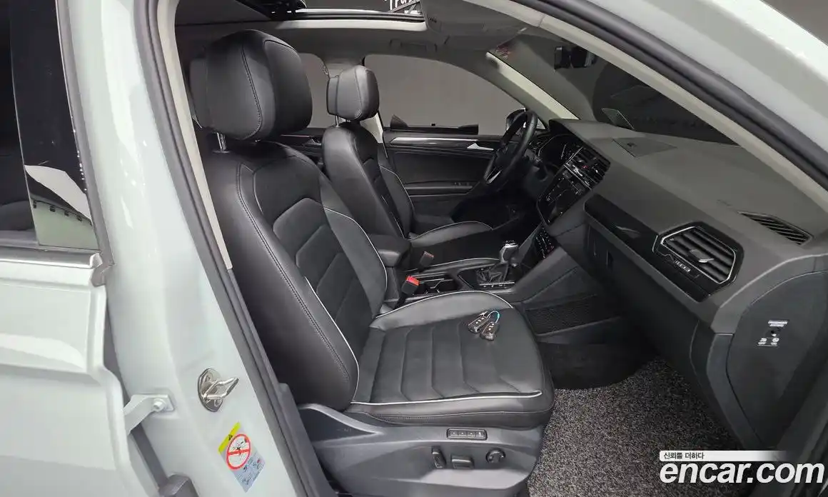 Volkswagen Tiguan 2022 2.0 Автомат в Москве № 276367, фото 11