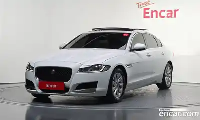 Jaguar XF, 2016