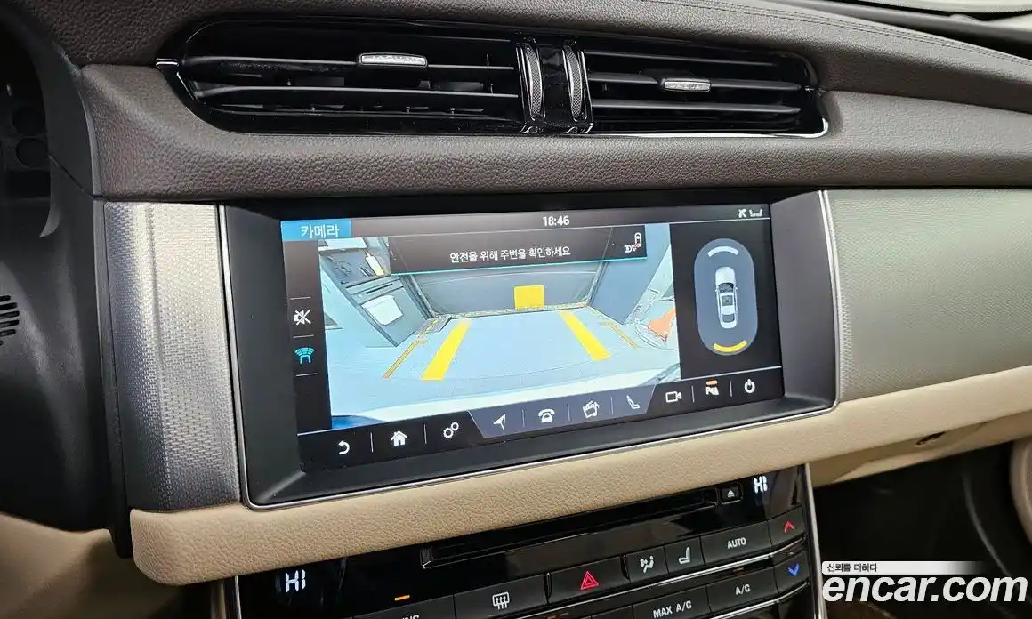 Jaguar XF 2016 2.0 Автомат в Москве № 283796, фото 15