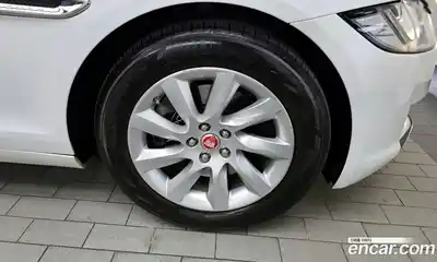 Jaguar XF 2016 2.0 Автомат в Москве № 283796, миниатюра 5