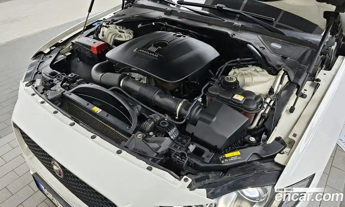 Jaguar XF 2016 2.0 Автомат в Москве № 283796, фото 6