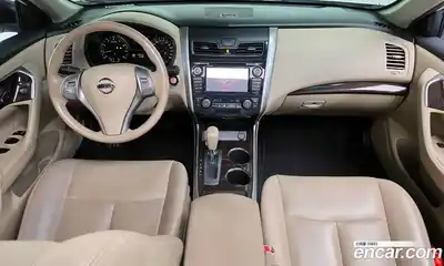 Nissan Altima 2016 2.5 Автомат в Москве № 285033, миниатюра 2