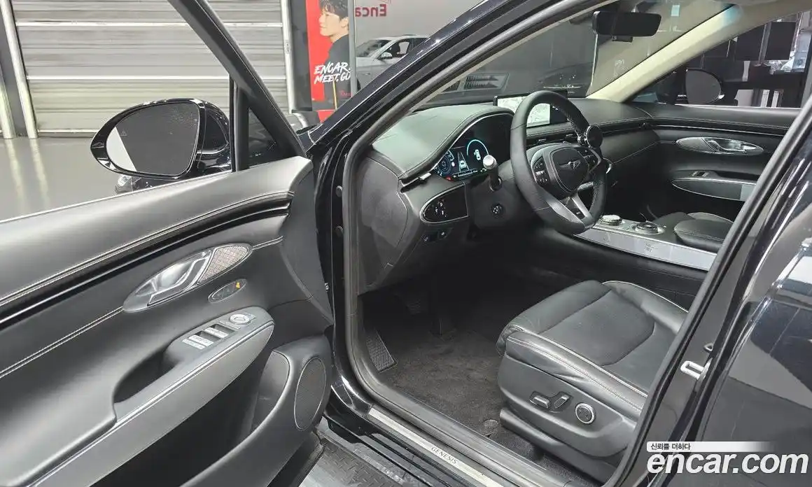 Genesis GV70 2022 0.1 Автомат в Москве № 288837, фото 11