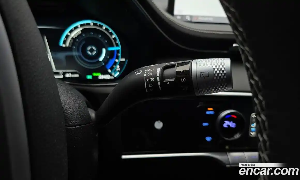 Genesis GV70 2022 0.1 Автомат в Москве № 288837, фото 18