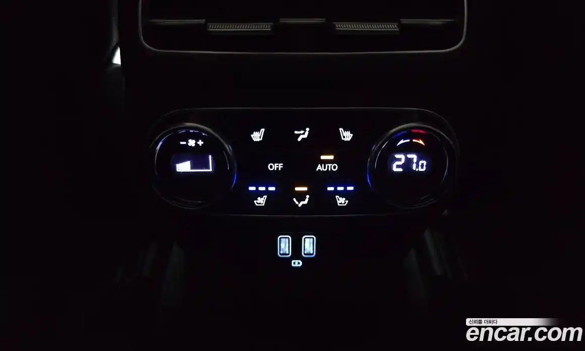 Genesis GV70 2022 0.1 Автомат в Москве № 288837, фото 19