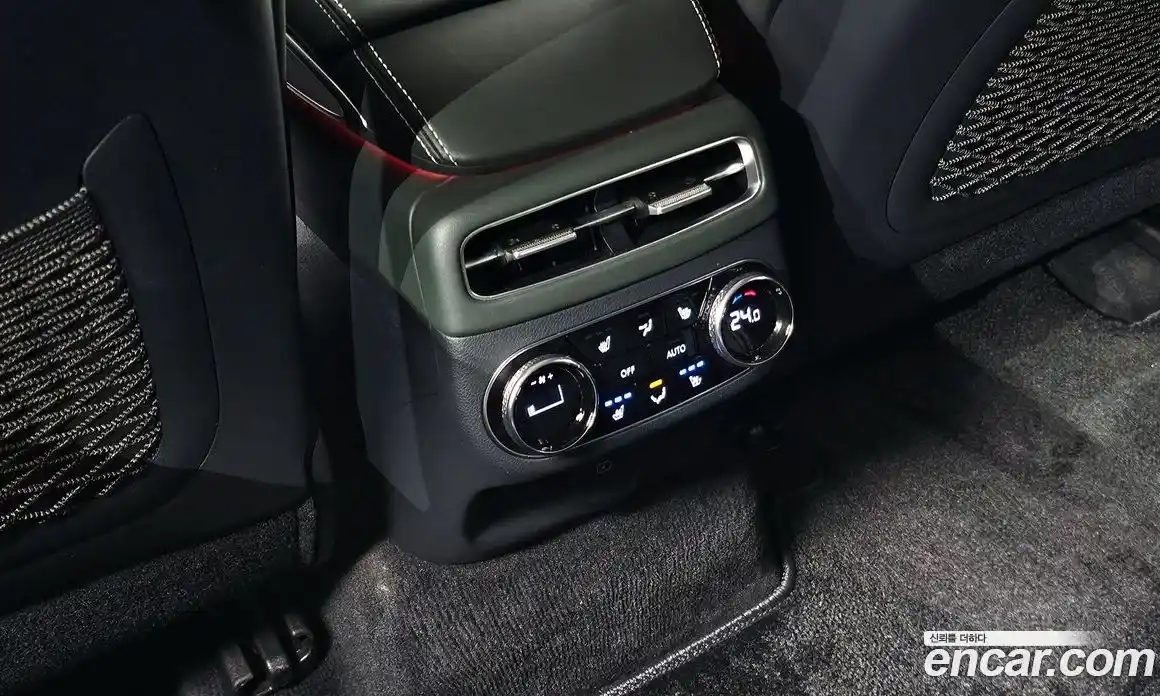 Genesis GV70 2022 0.1 Автомат в Москве № 288881, фото 11