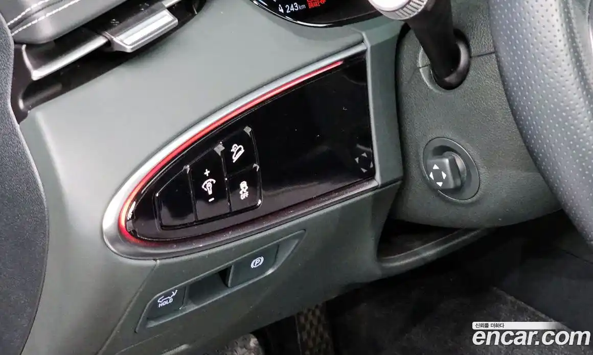 Genesis GV70 2022 0.1 Автомат в Москве № 288881, фото 17