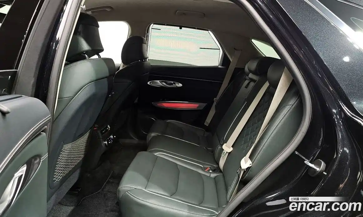 Genesis GV70 2022 0.1 Автомат в Москве № 288881, фото 3