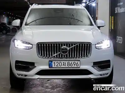 Volvo XC90 2023 2.0 Автомат в Москве № 293928, миниатюра 2