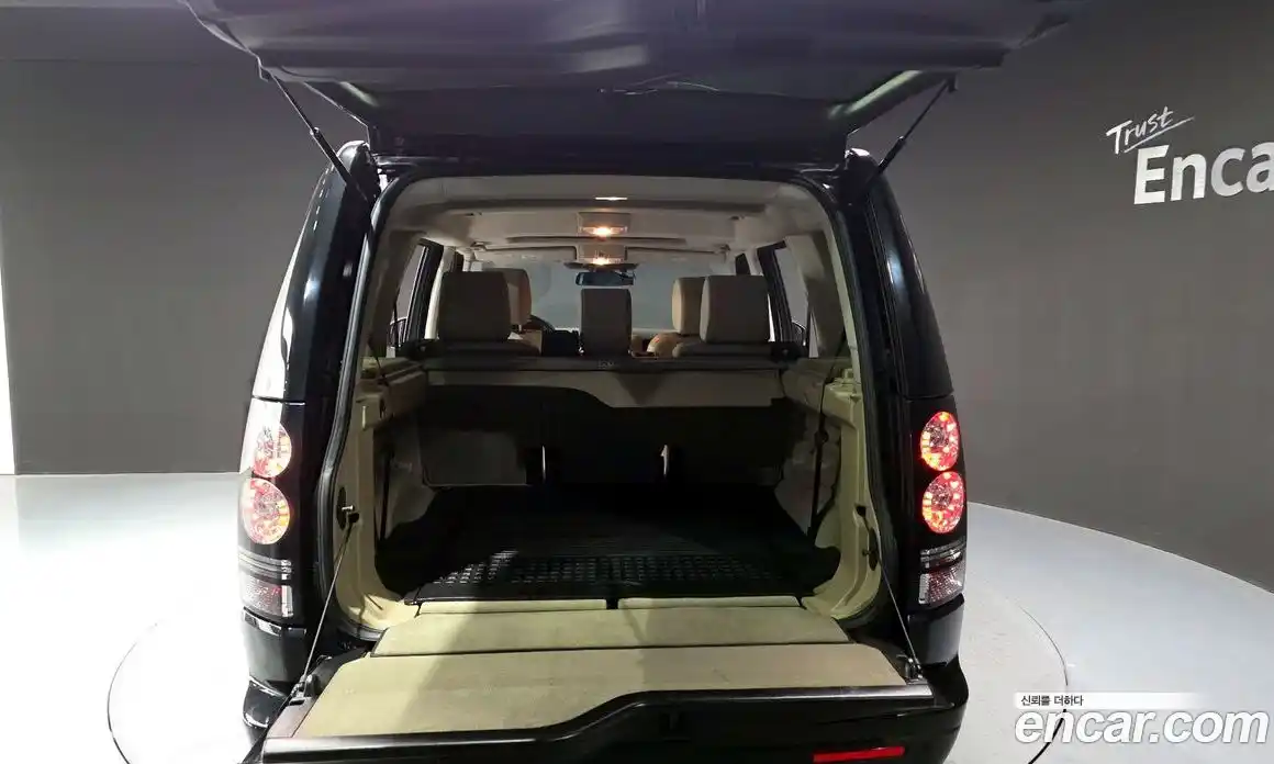 Land Rover Discovery 2016 3.0 Автомат в Москве № 298875, фото 20