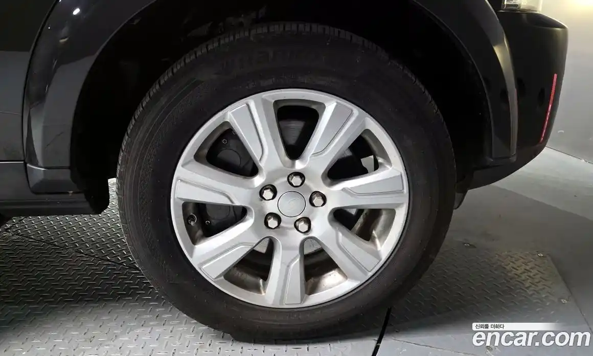 Land Rover Discovery 2016 3.0 Автомат в Москве № 298875, фото 5