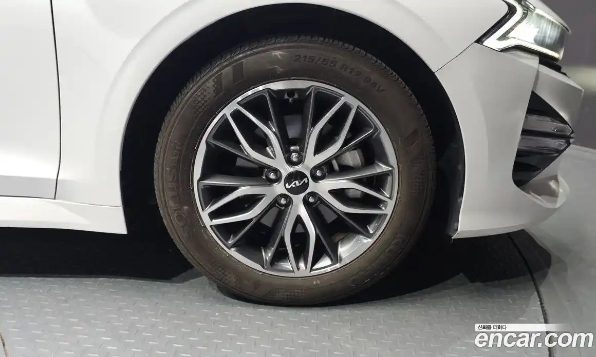 Kia K5 2022 2.0 Автомат в Москве № 321017, фото 19