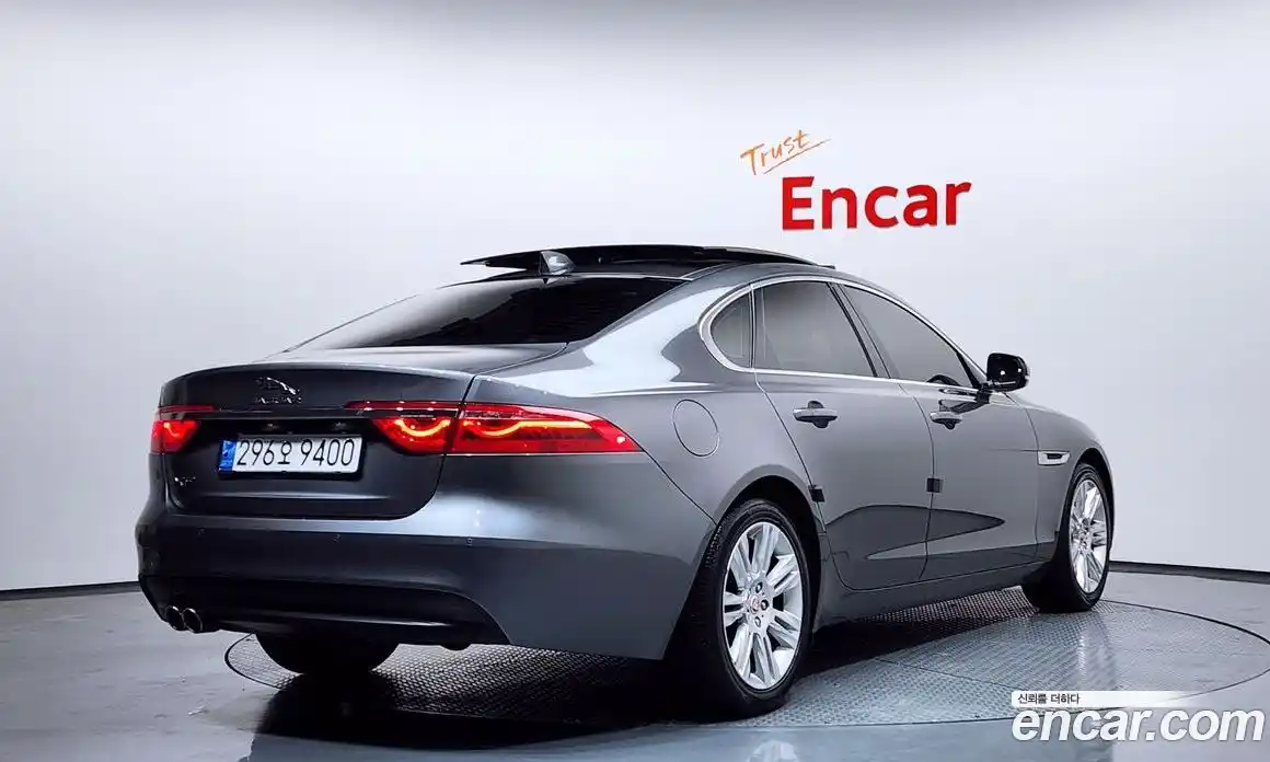 Jaguar XF 2017 2.0 Автомат в Москве № 331522, фото 15