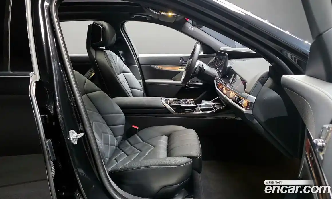 BMW 7-Series 2025 3.0 Автомат в Москве № 334780, фото 4