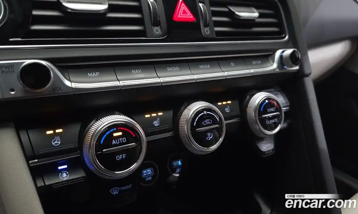 Genesis G70 2021 2.0 Автомат в Москве № 339476, фото 10