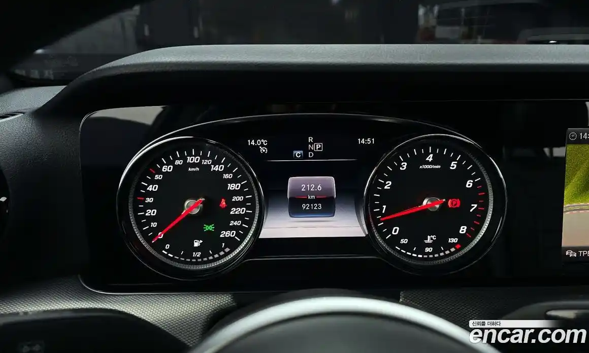 Mercedes-Benz E-Class 2019 2.0 Автомат в Москве № 343041, фото 1