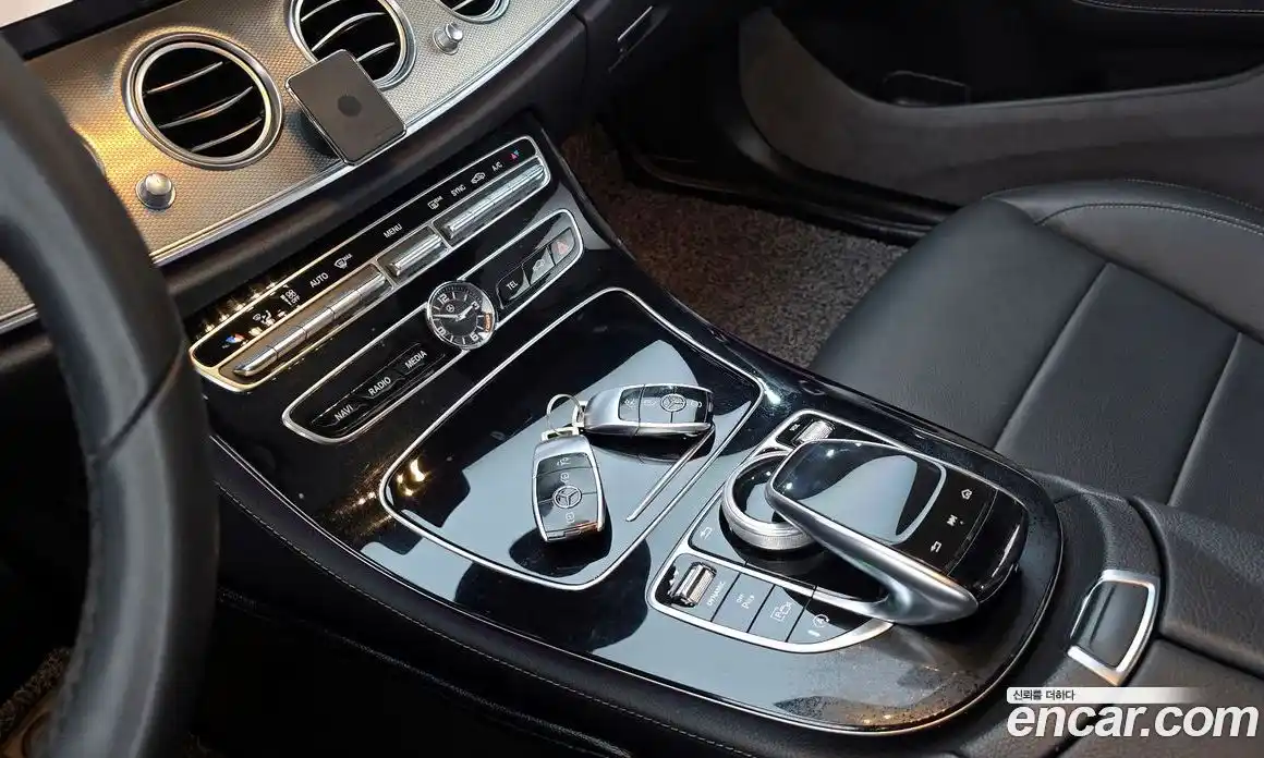 Mercedes-Benz E-Class 2019 2.0 Автомат в Москве № 343041, фото 18