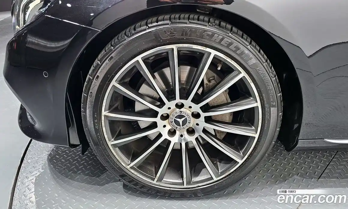 Mercedes-Benz E-Class 2019 2.0 Автомат в Москве № 343041, фото 19