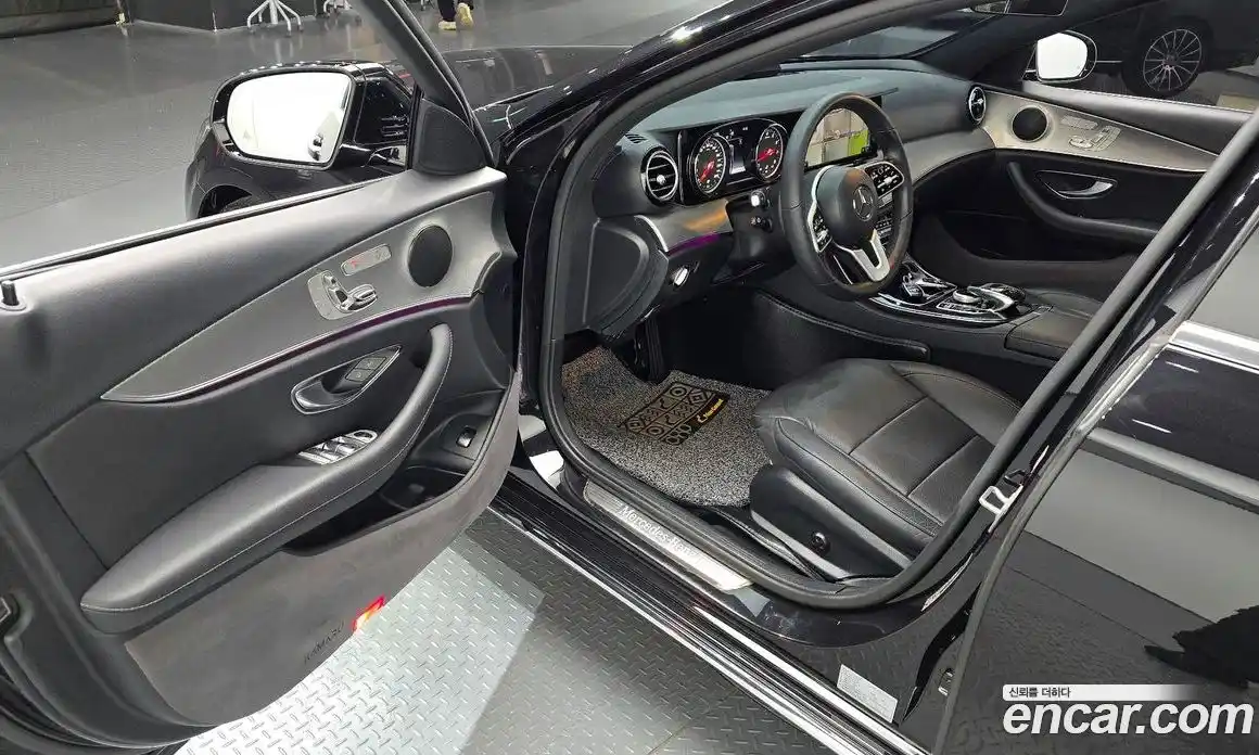 Mercedes-Benz E-Class 2019 2.0 Автомат в Москве № 343041, фото 20