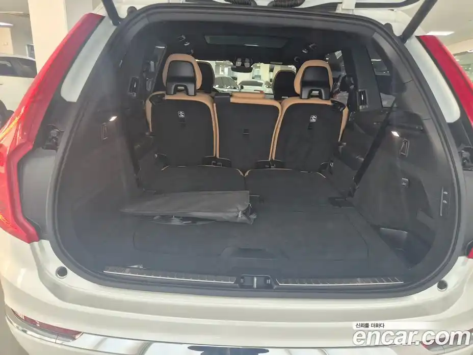 Volvo XC90 2024 2.0 Автомат в Москве № 344342, фото 18