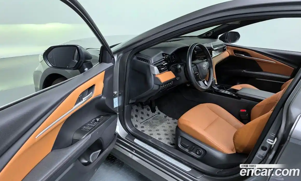 Toyota Camry 2025 2.5 Автомат в Москве № 344669, фото 9