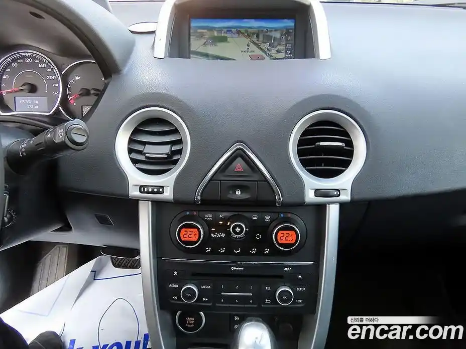 Renault QM5 2014 2.0 Автомат в Москве № 360699, фото 13