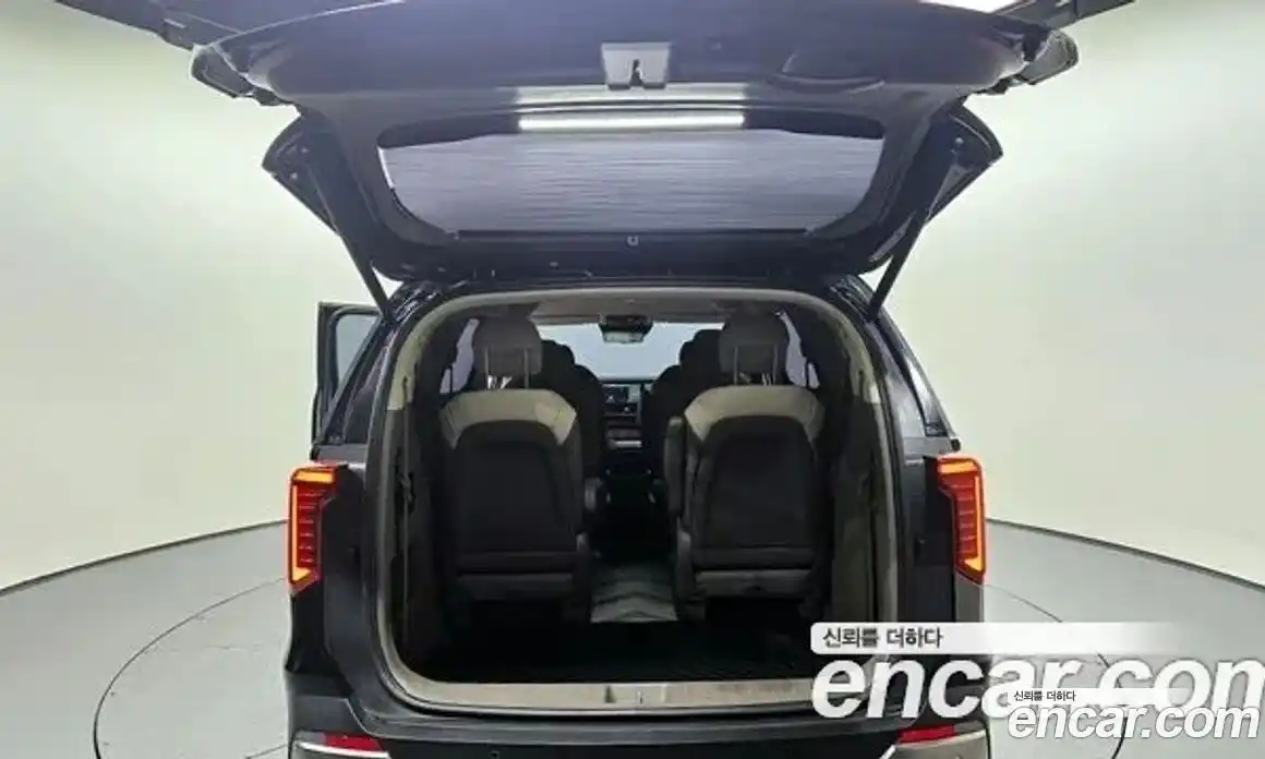 Kia Canival 2024 1.6 Автомат в Москве № 360862, фото 19