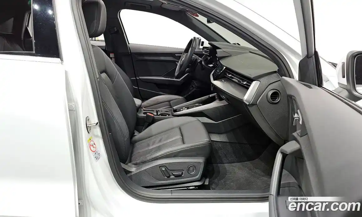 Audi A3 2024 2.0 Автомат в Москве № 372790, фото 11