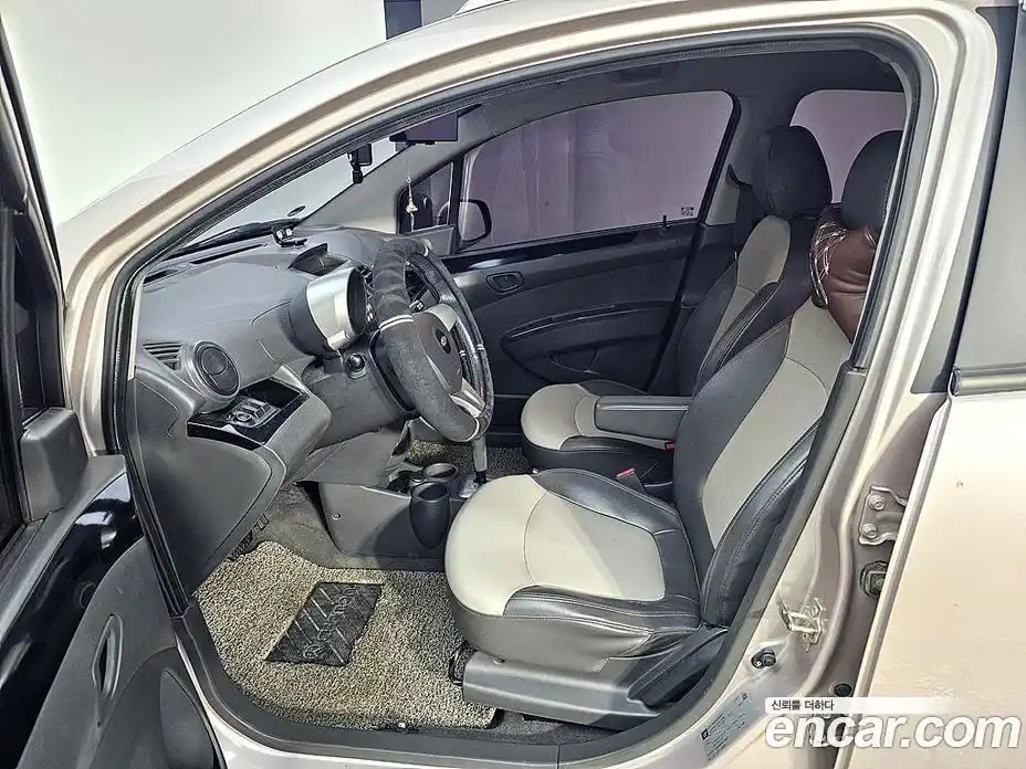 Chevrolet Spark 2012 1.0 Автомат в Москве № 38589, фото 8