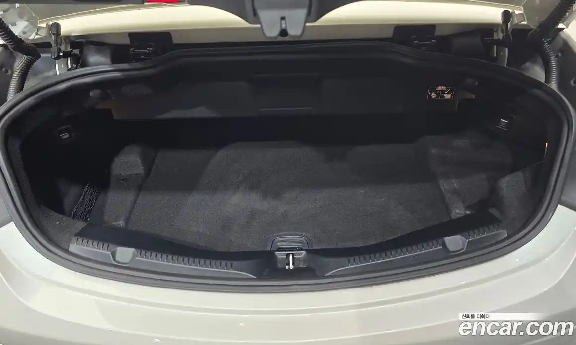 Mercedes-Benz E-Class 2020 1.9 Автомат в Москве № 390789, фото 20