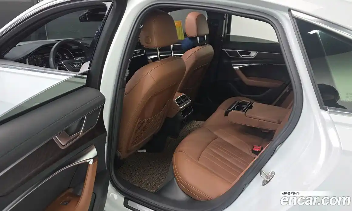 Audi A6 2023 2.0 Автомат в Москве № 391355, фото 11