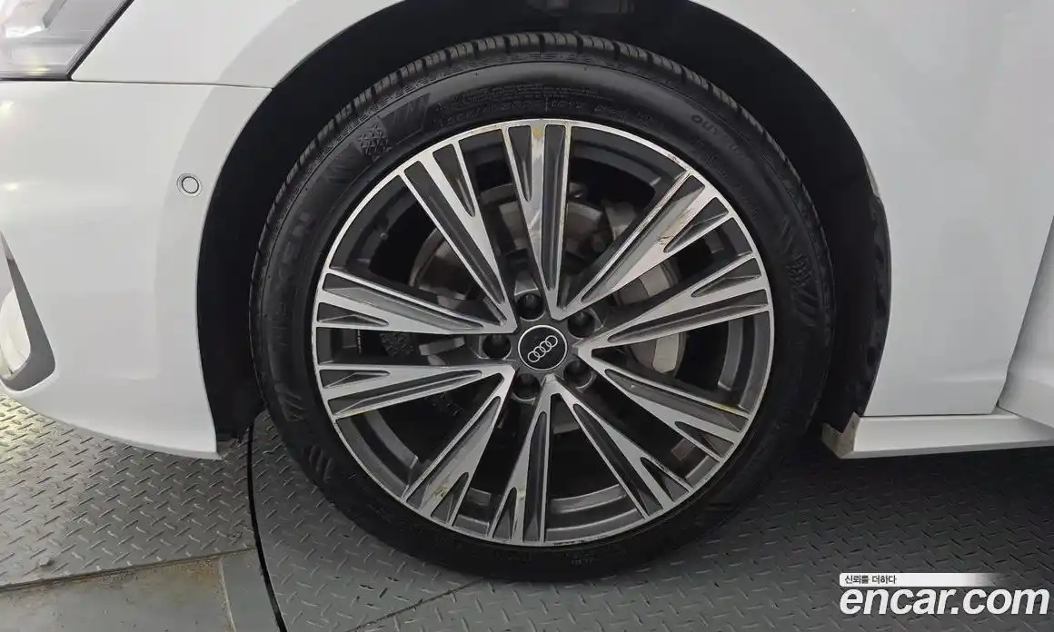 Audi A6 2023 2.0 Автомат в Москве № 391355, фото 5