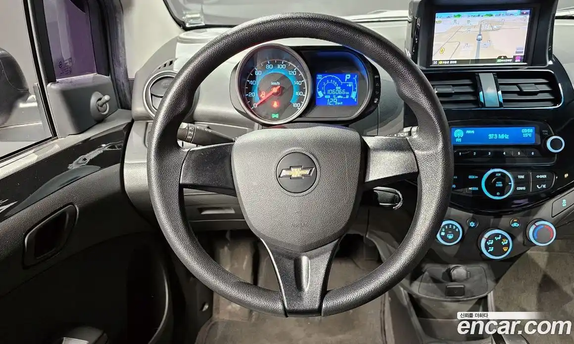 Chevrolet Spark 2015 1.0 Автомат в Москве № 39649, фото 10