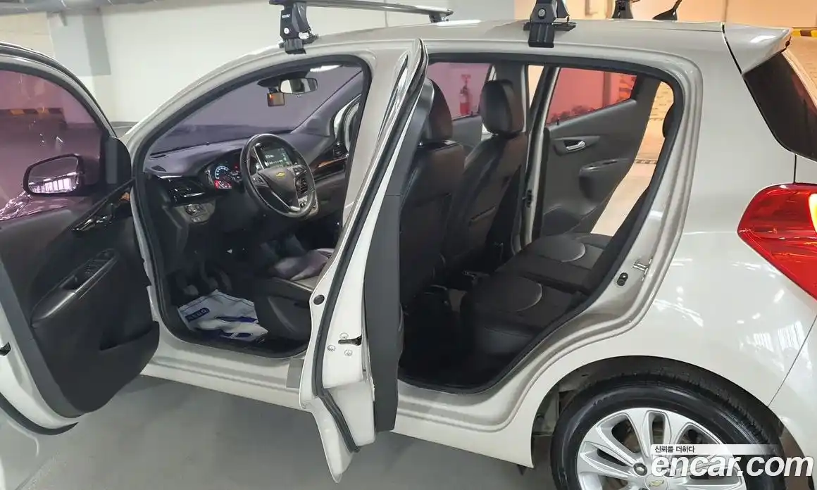 Chevrolet Spark 2016 1.0 Механическая в Москве № 397314, фото 18