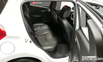 Chevrolet Spark 2018 1.0 Автомат в Москве № 40289, миниатюра 12