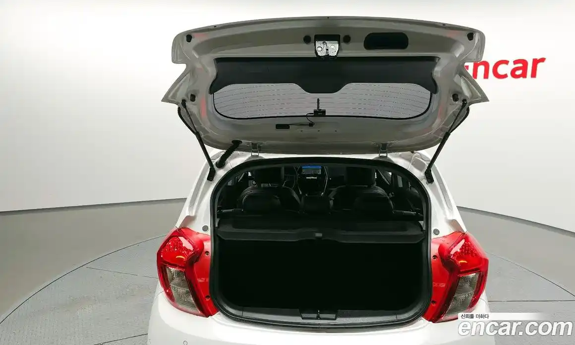 Chevrolet Spark 2018 1.0 Автомат в Москве № 40289, фото 20