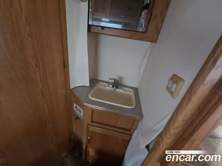 Chevrolet Express Van 2001 5.3 Автомат в Москве № 404417, фото 16