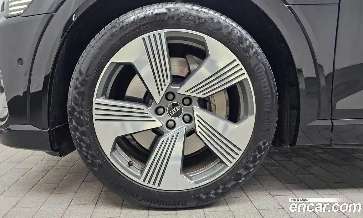 Audi e-tron 2022 0.2 Автомат в Москве № 414068, фото 5