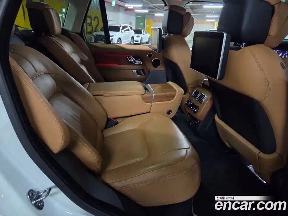 Land Rover Range-Rover 2020 5.0 Автомат в Москве № 416501, фото 11