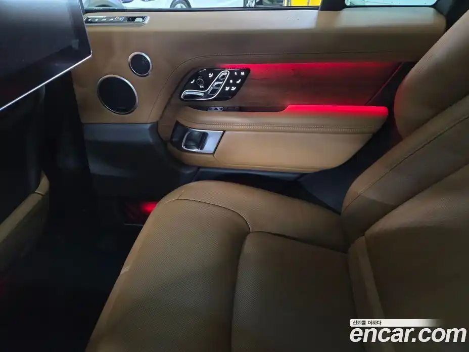 Land Rover Range-Rover 2020 5.0 Автомат в Москве № 416501, фото 15