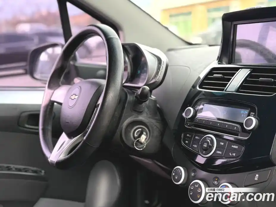 Chevrolet Spark 2015 1.0 Автомат в Москве № 42085, фото 12