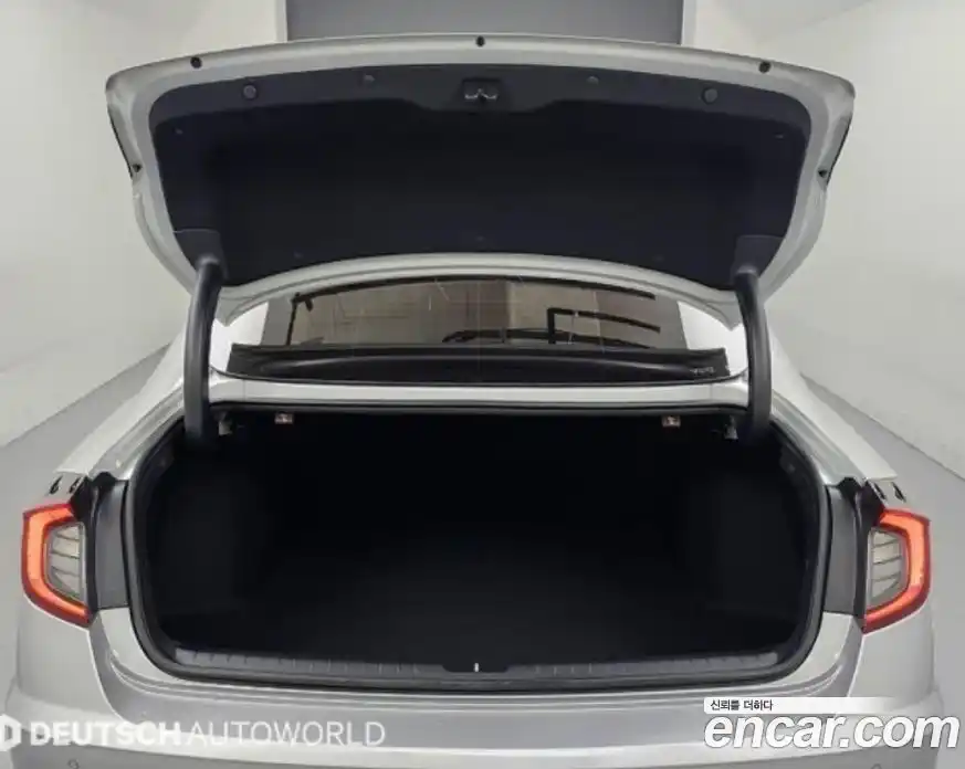 Hyundai Sonata 2023 1.6 Автомат в Москве № 42863, фото 20