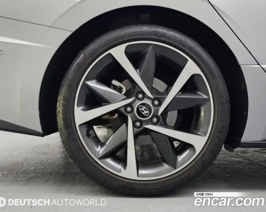 Hyundai Sonata 2023 1.6 Автомат в Москве № 42863, фото 5