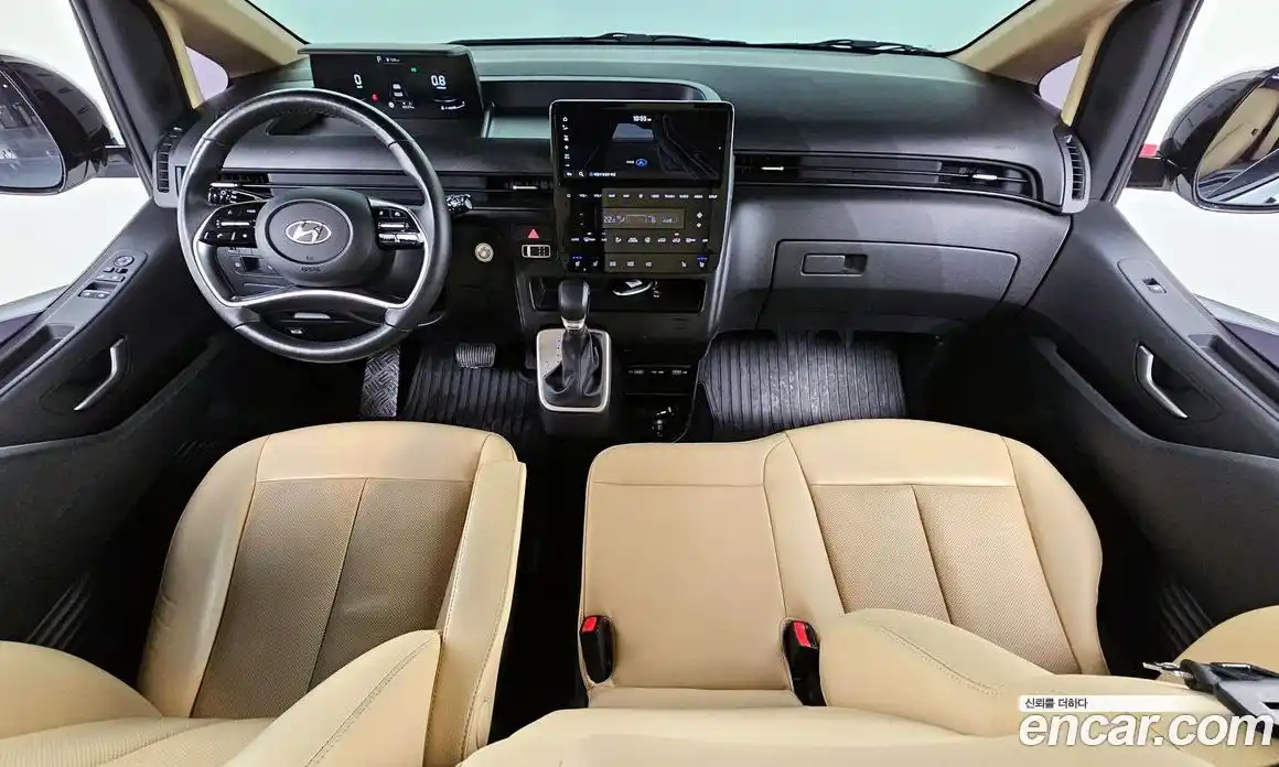 Hyundai Staria 2023 2.2 Автомат в Москве № 47813, фото 13