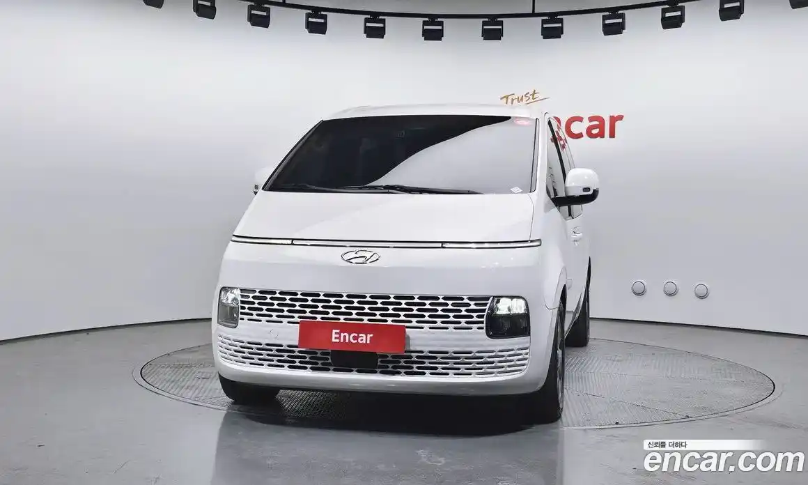 Hyundai Staria 2023 2.2 Автомат в Москве № 47813, фото 8